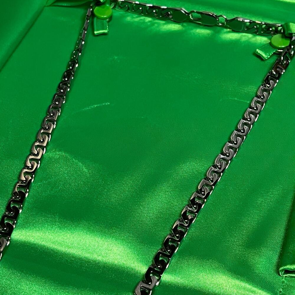 Thick Figaro Chain Stainless Steel Silver Color 24” long Men Women Necklace - Picture 3 of 9